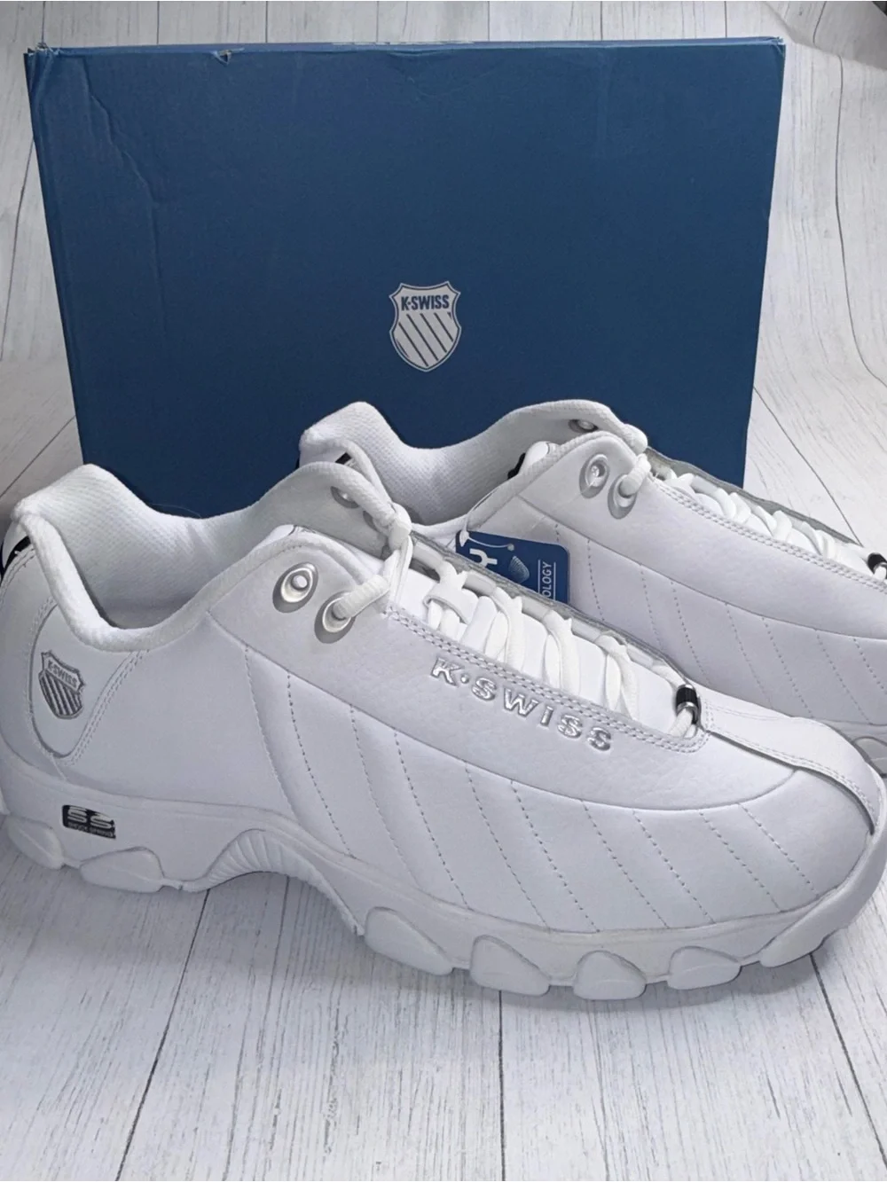 K Swiss ST329 CMF Men’s Tennis Shoes White Silver Size 12 03426